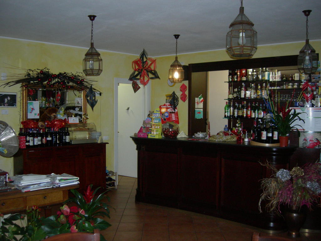 Caffe Del Viaggiatore Valsolda Exterior foto